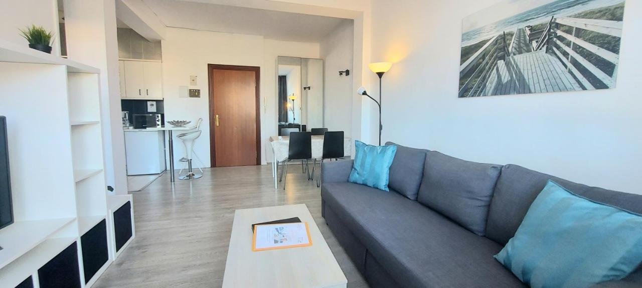 Apartment With Sea View Benalmádena Exteriör bild